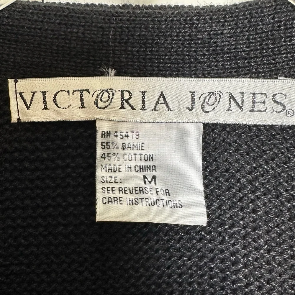 VINTAGE Victoria Jones Poinsettia Beaded Embellished Christmas Sweater | Sz M - Picture 3 of 9